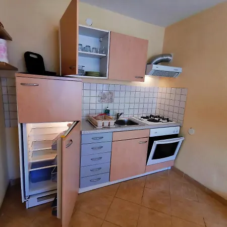 Ivan Apartment *